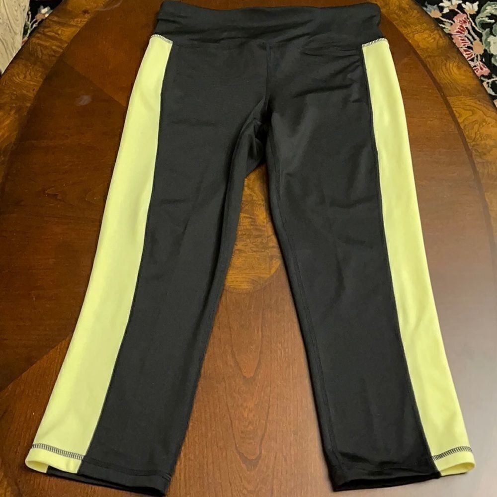 NWOT Ideology workout cropped leggings small